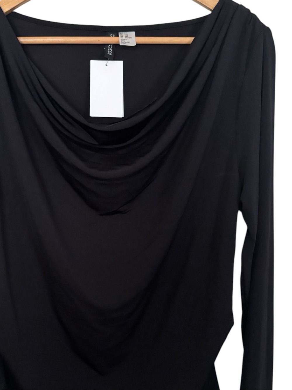 💥 NWT H&M Divided Black Draped Cowl-Neck Long Sleeve Top